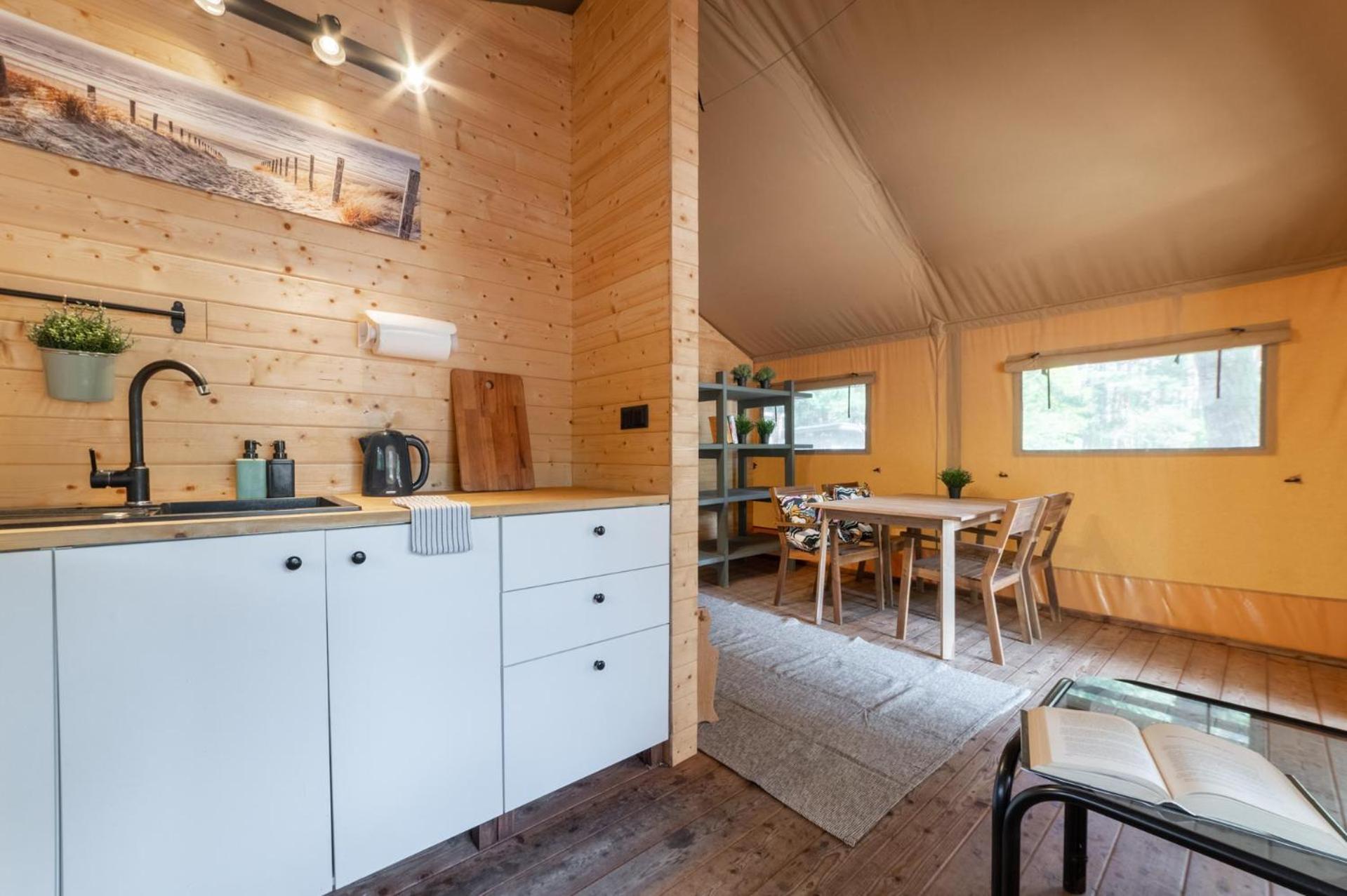 Camp Bursztynowy Las Gdańsk Exterior foto