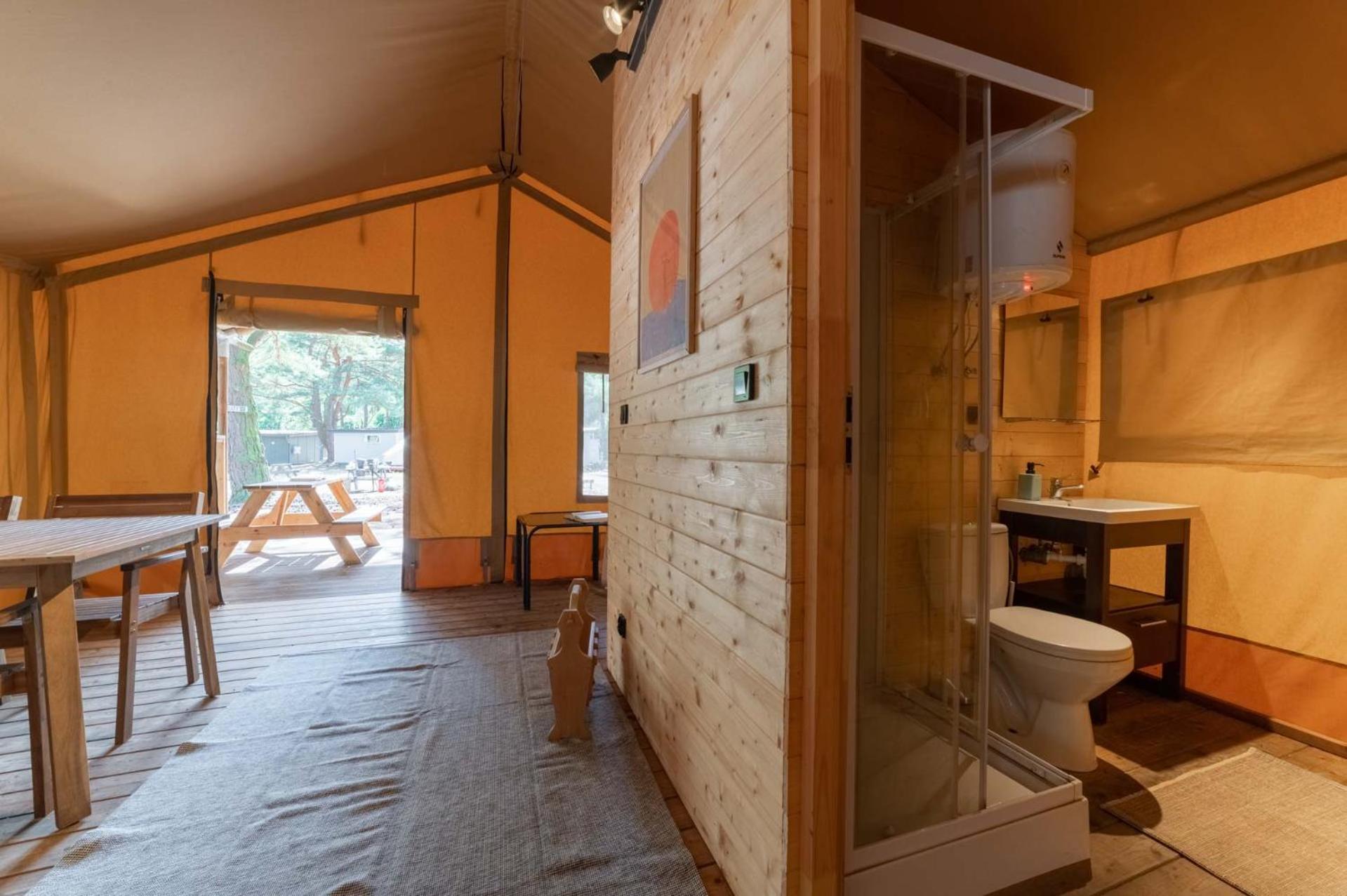 Camp Bursztynowy Las Gdańsk Exterior foto
