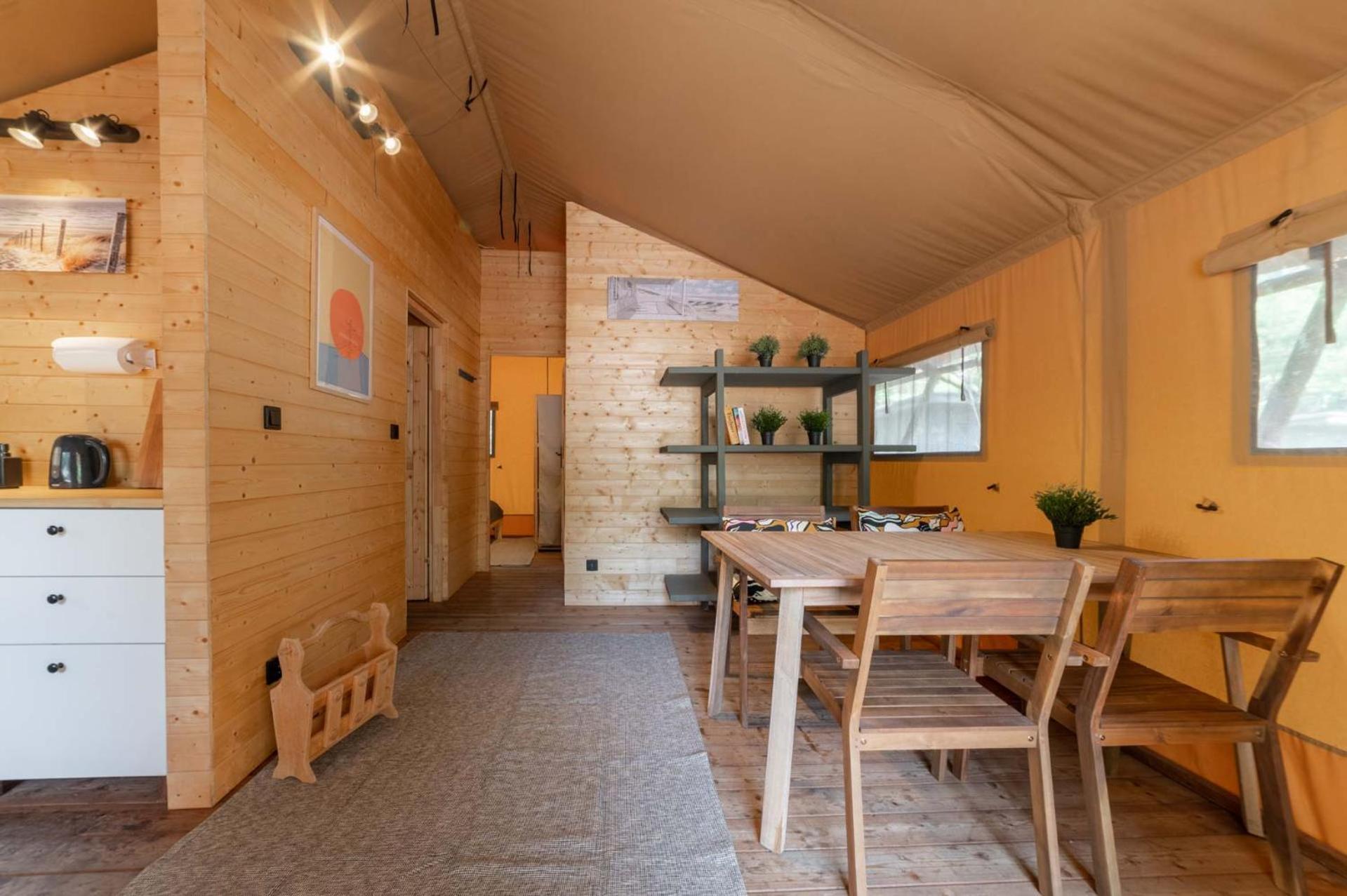 Camp Bursztynowy Las Gdańsk Exterior foto